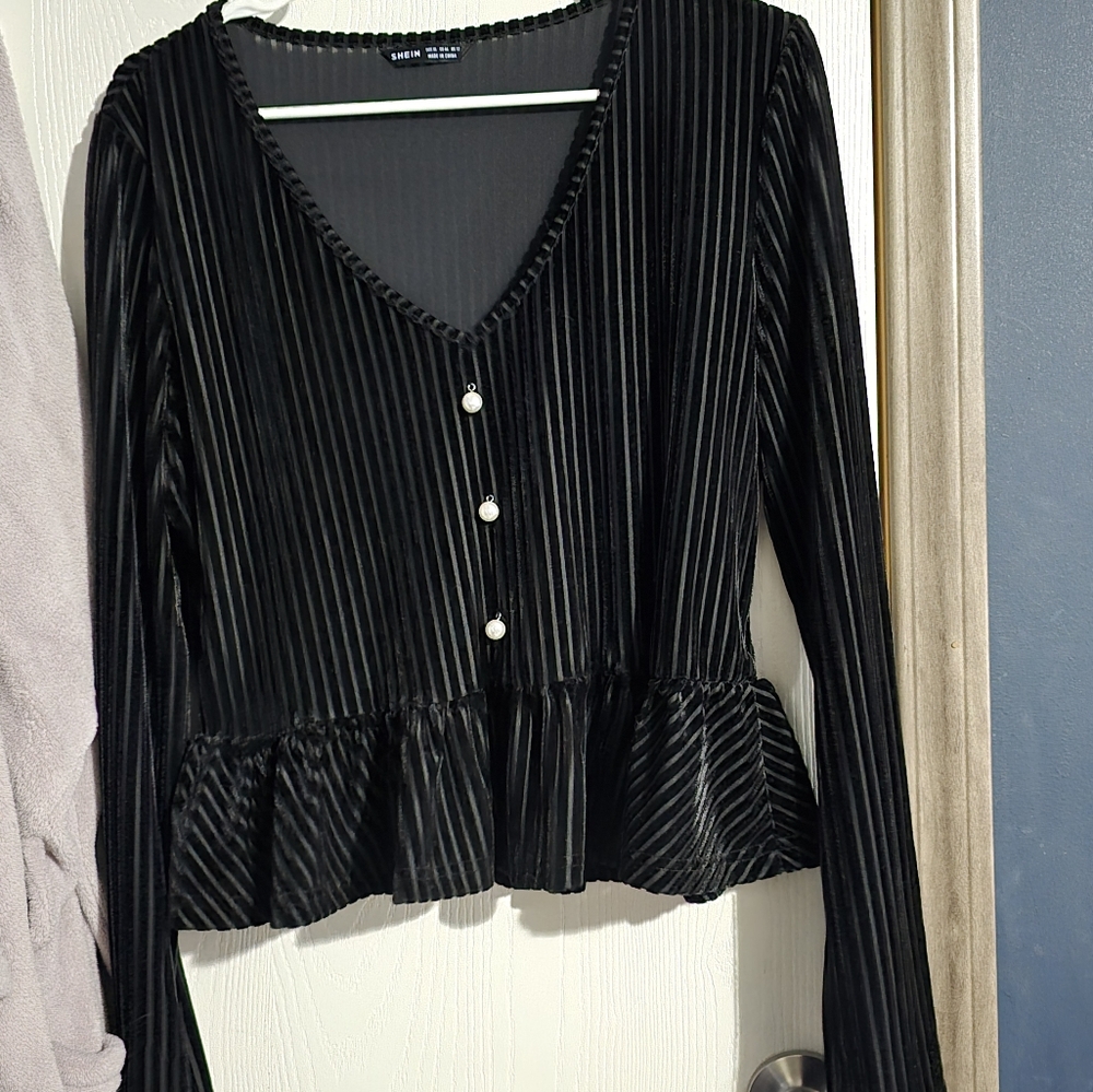 Shein black velvet long sleeve blouse